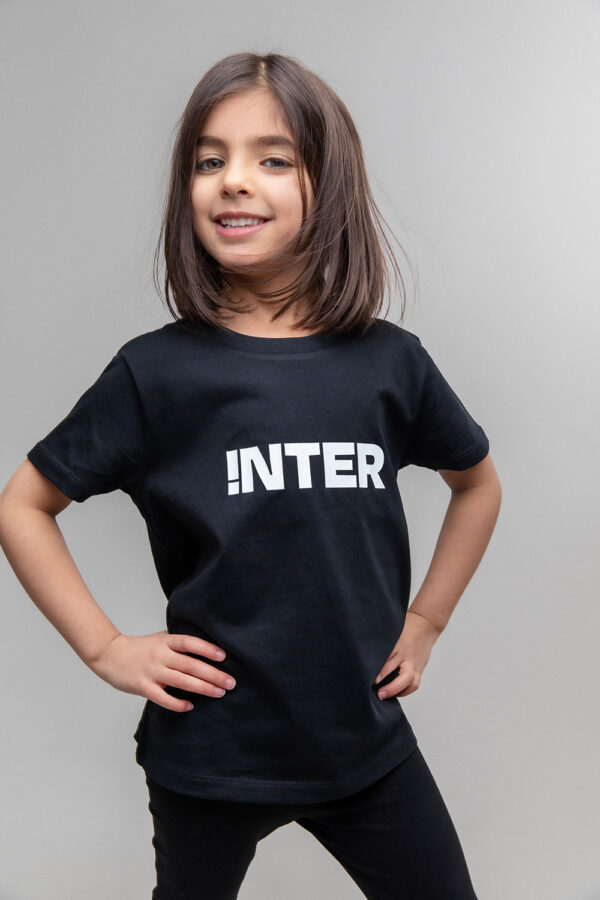 Pic of girl wearing black iNTER T-Shirt